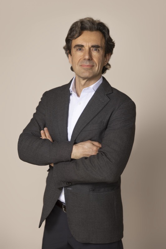 Pedro Luis González Atienza, Apotheker, Mitgründer von Olistic